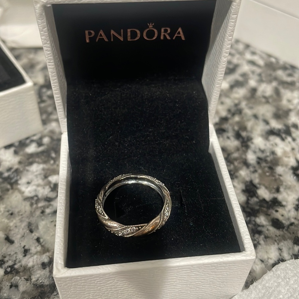 Pandora Ring size 7